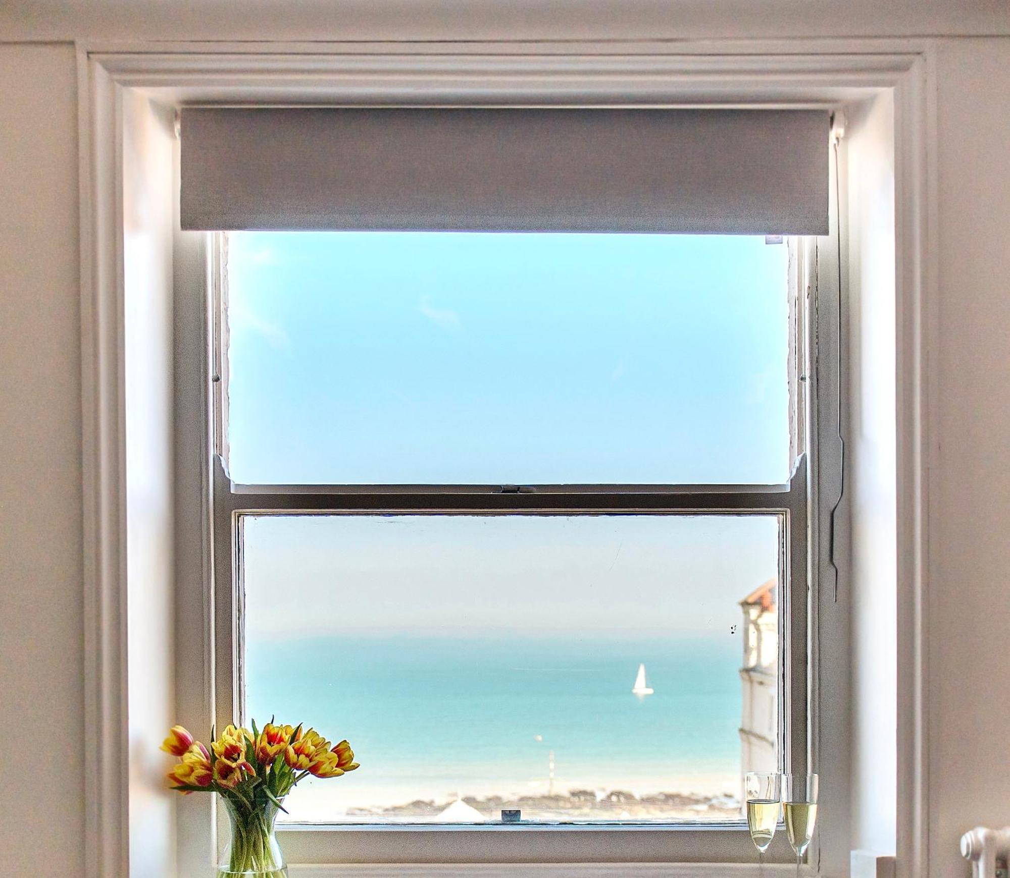 Central, Seaview Apartment, 3 Beds, 2 Baths, Kid & Dog Friendly At The Lookout Broadstairs Extérieur photo