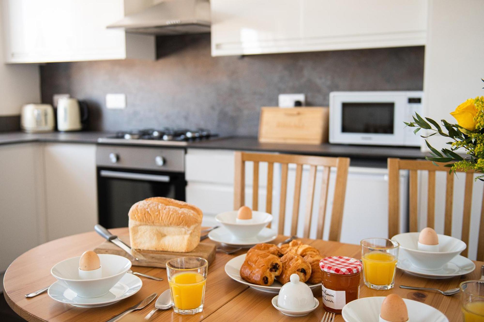 Central, Seaview Apartment, 3 Beds, 2 Baths, Kid & Dog Friendly At The Lookout Broadstairs Extérieur photo